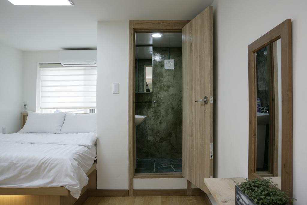 Woo Guest House Seul Cameră foto